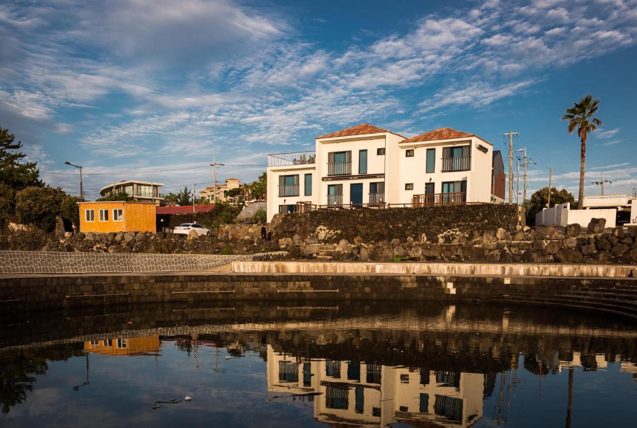 Jeju Amoje Villa Seogwipo Exterior photo